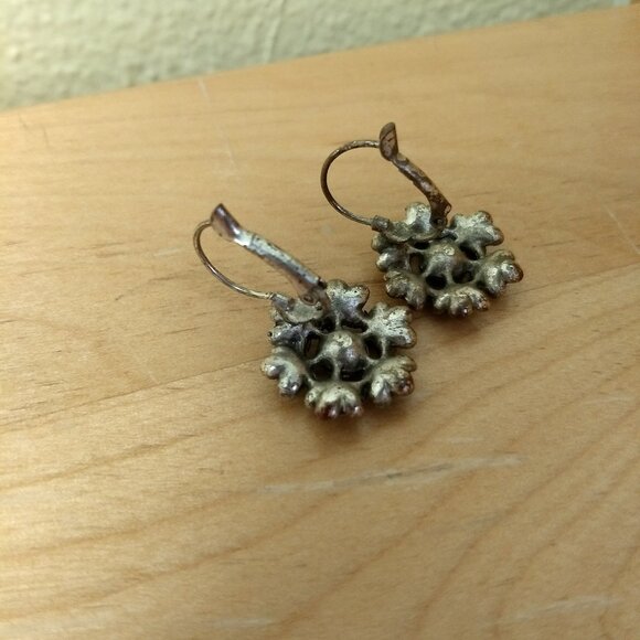 Black Stone Silver Tone Earring Lot Set 2 Floral Goth Whimsigoth Dark Academia - Picture 5 of 8